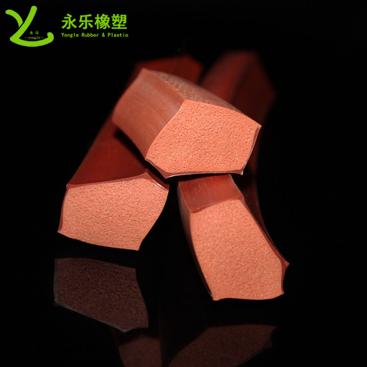 武清擠出復(fù)合發(fā)泡硅膠條，耐高溫復(fù)合發(fā)泡硅膠條，耐老化復(fù)合發(fā)泡硅膠條