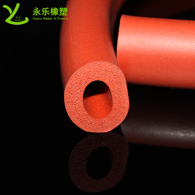 西青發(fā)泡硅膠管，耐高溫發(fā)泡硅膠管，阻燃硅膠發(fā)泡管，硅膠發(fā)泡管