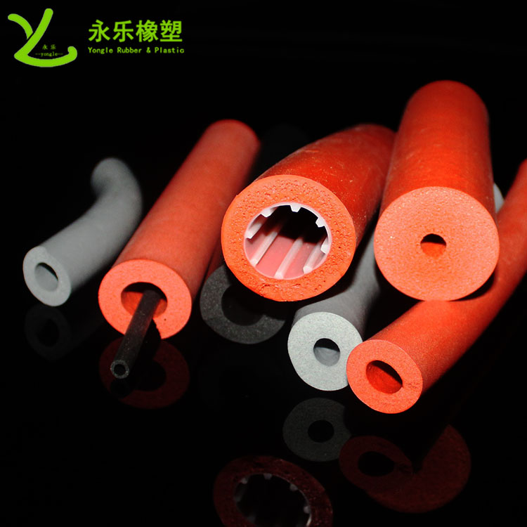 西青硅膠發(fā)泡管，耐高溫發(fā)泡硅膠管，保溫發(fā)泡硅膠管